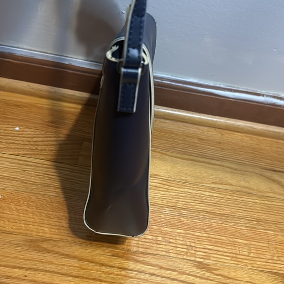 NWT Vera Bradley Women’s Blue Flap Crossbody Classic Navy Purse - Picture 5 of 10